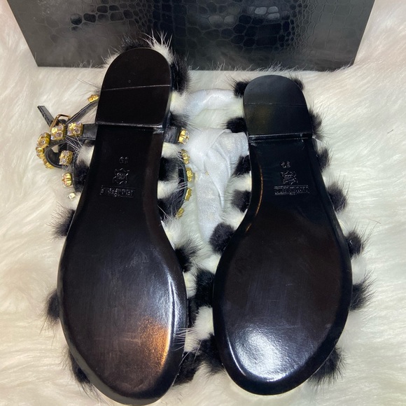 IAM JENNIFERLE ZSA ZSA Flat Sandal. - Picture 3 of 4